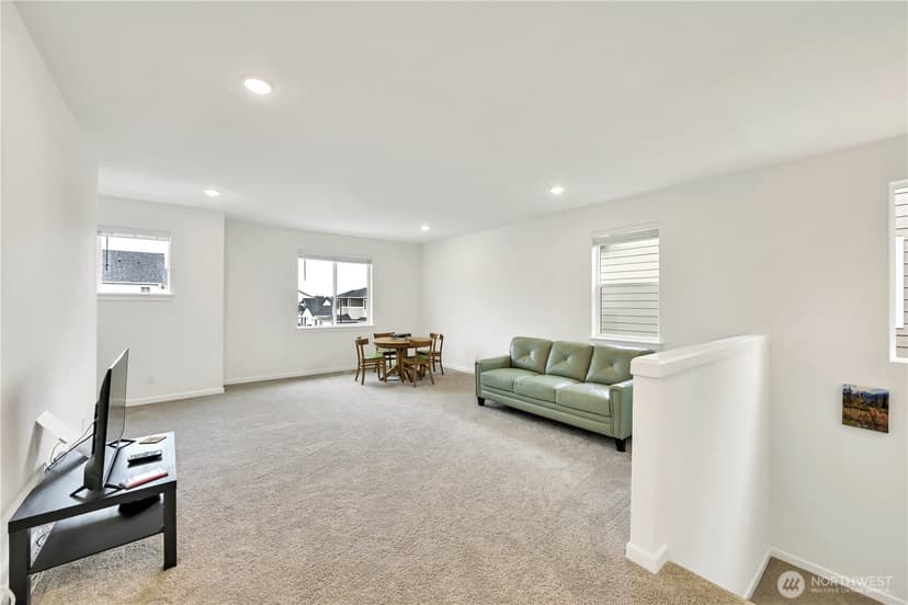 Property photo for 5961 Thornhill Avenue SW, Port Orchard photo 24