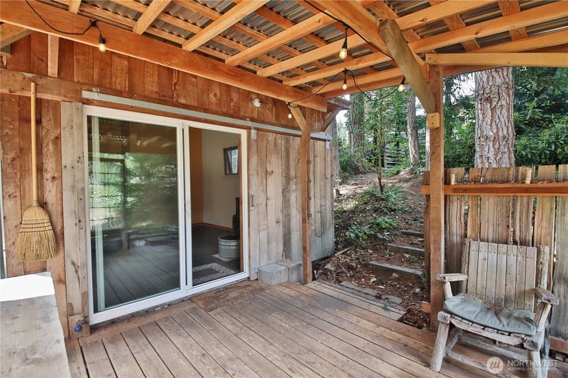 Property photo for 3230 Lake Leo Way, Langley photo 20
