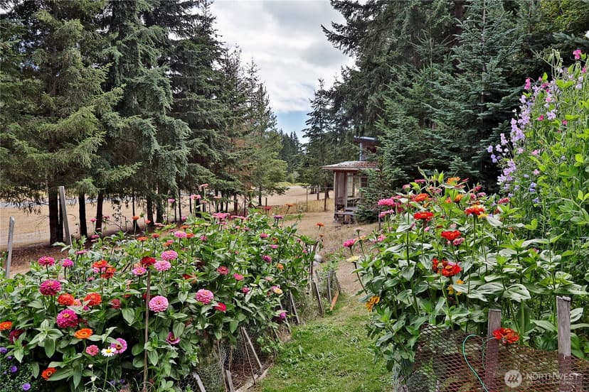 Property photo for 3230 Lake Leo Way, Langley photo 28
