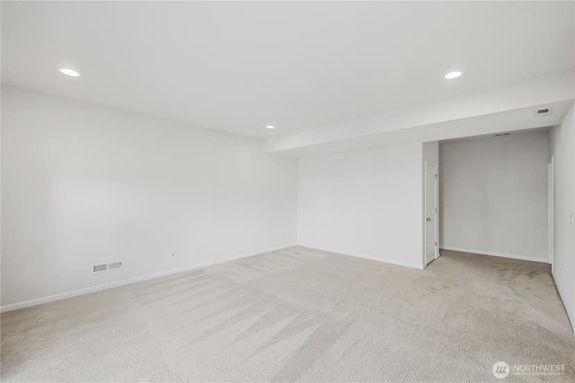 Property photo for 20124 S Danvers Road, Lynnwood photo 28