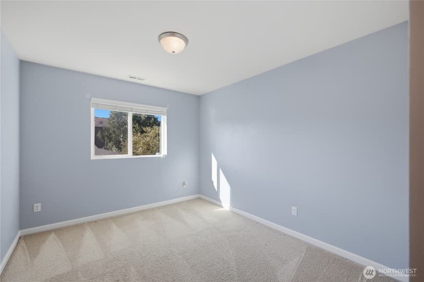 Property photo for 20124 S Danvers Road, Lynnwood photo 23