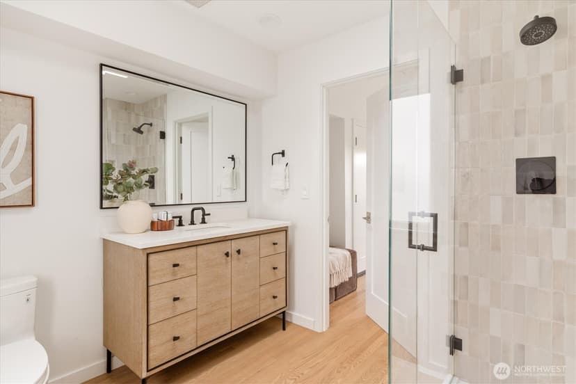 Property photo for 17730 14th Avenue NW, Shoreline photo 18