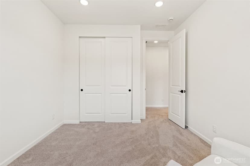 Property photo for 5721 Thornhill Avenue SW, Port Orchard photo 35