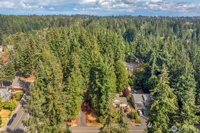 Property photo for 14015 60th Avenue W, Edmonds photo 35