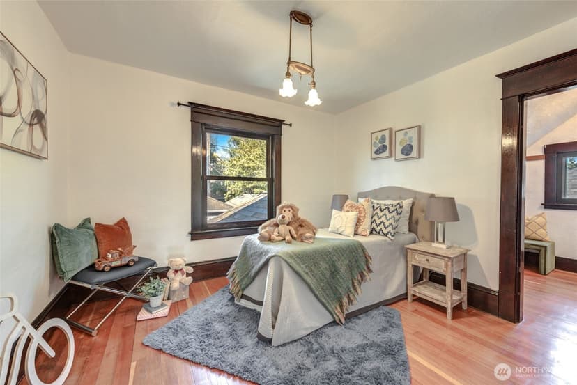 Property photo for 1625 3rd Avenue W, Seattle photo 26