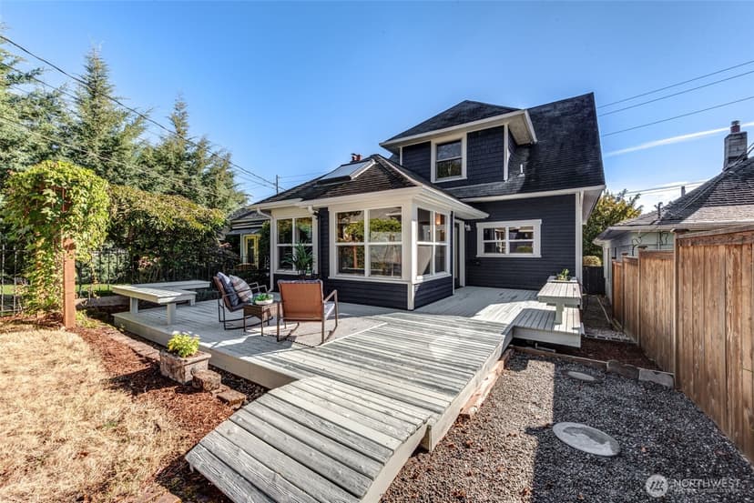 Property photo for 1625 3rd Avenue W, Seattle photo 39