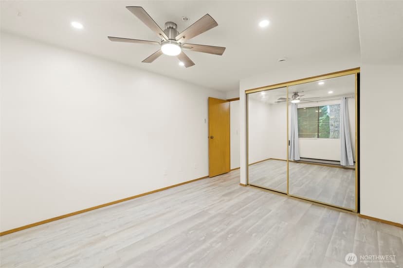 Property photo for 3322 I Street NE #E203, Auburn photo 21