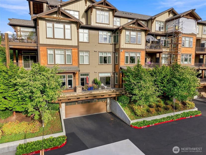 Property photo for 11801 Harbour Pointe Boulevard #204, Mukilteo photo 2