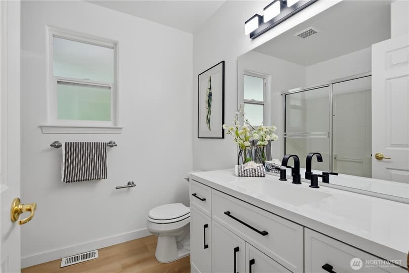 Property photo for 7830 NE 148th Street, Kenmore photo 21