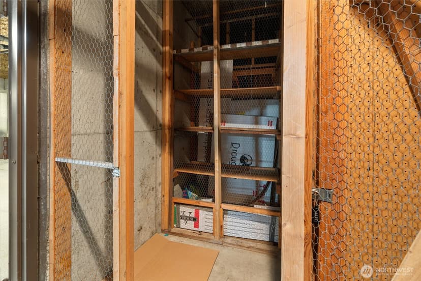Property photo for 1140 Alki Avenue SW #204, Seattle photo 30