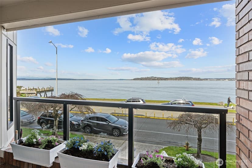 Property photo for 1140 Alki Avenue SW #204, Seattle photo 5