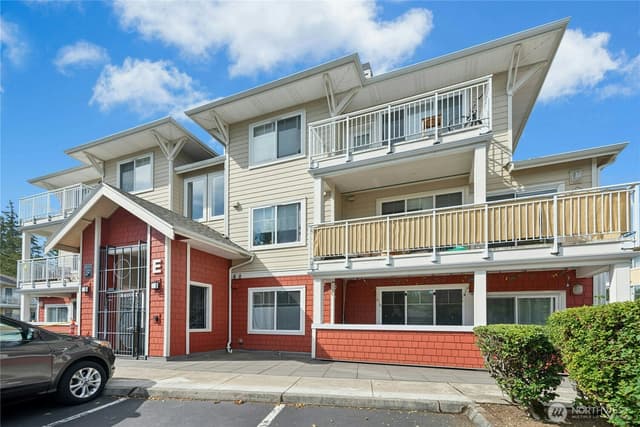 Property photo for 517 225th Lane NE #E202, Sammamish
