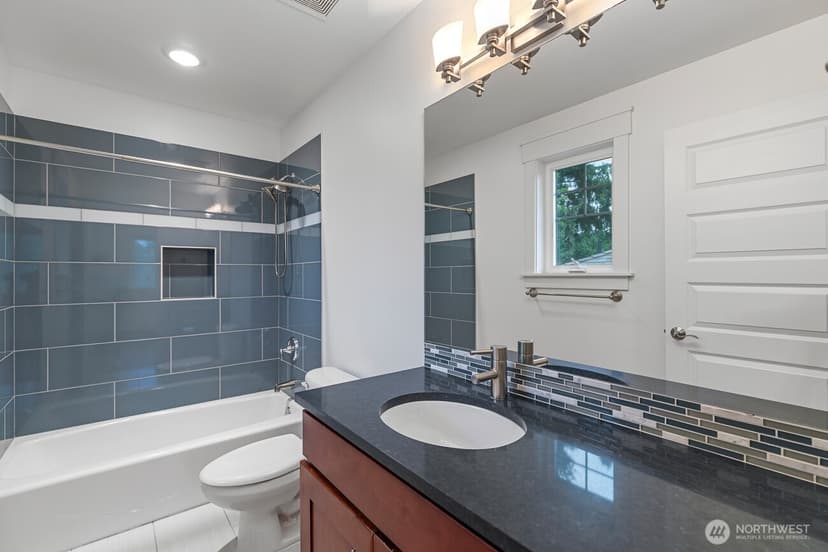 Property photo for 11416 99th Place NE #3, Kirkland photo 16