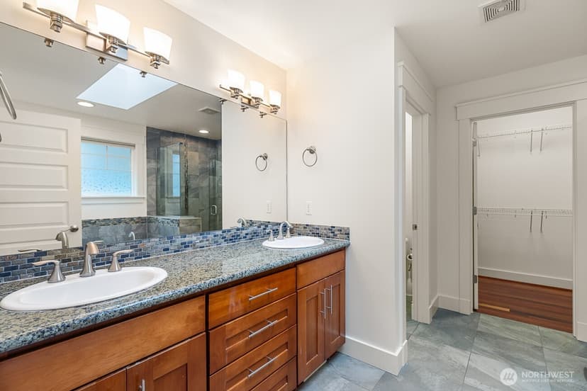 Property photo for 11416 99th Place NE #3, Kirkland photo 12