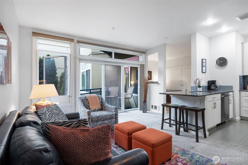 Property photo for 2415 2nd Avenue #449, Seattle photo 8