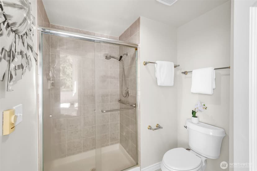 Property photo for 23320 SE 219th Street, Maple Valley photo 21