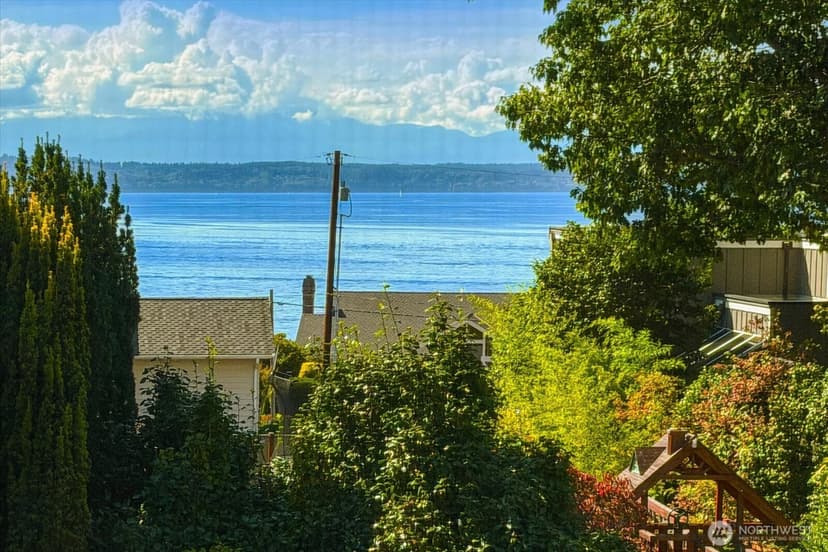 Property photo for 9819 Cherry Street, Edmonds photo 7
