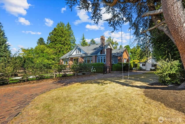 Property photo for 9819 Cherry Street, Edmonds photo 4