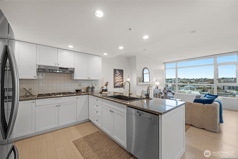Property photo for 1420 Terry Avenue #2103, Seattle photo 14