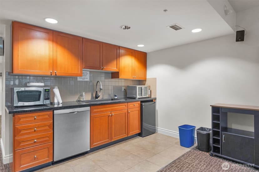 Property photo for 1420 Terry Avenue #2103, Seattle photo 38