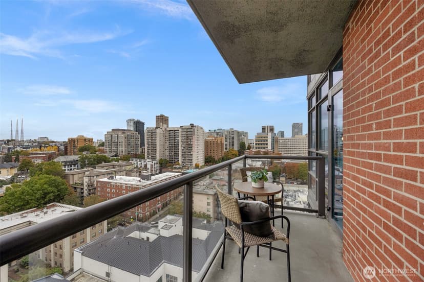 Property photo for 1420 Terry Avenue #2103, Seattle photo 8