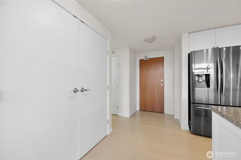 Property photo for 1420 Terry Avenue #2103, Seattle photo 16