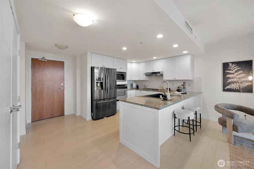 Property photo for 1420 Terry Avenue #2103, Seattle photo 13