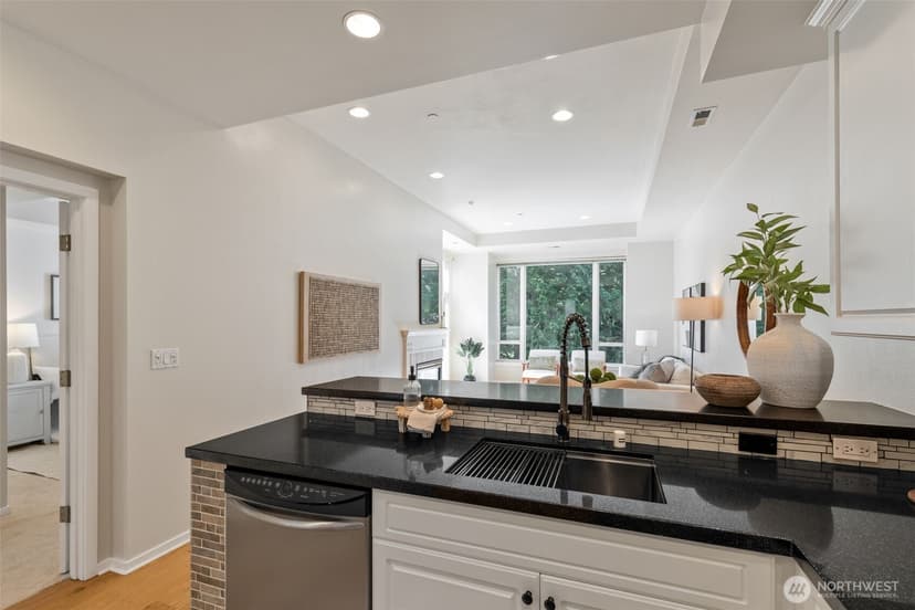 Property photo for 1709 134th Avenue SE #22, Bellevue photo 13