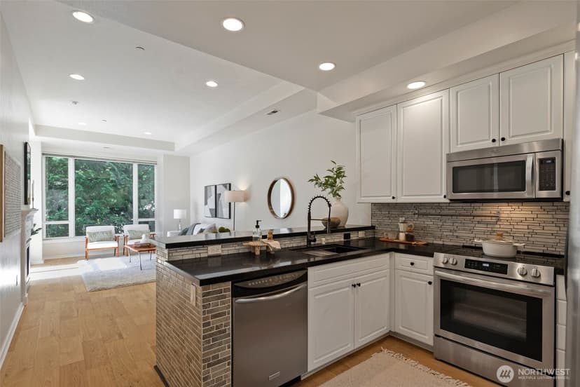 Property photo for 1709 134th Avenue SE #22, Bellevue photo 10