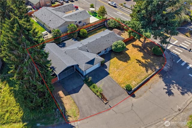 Property photo for 12405 SE 270th Street, Kent photo 4