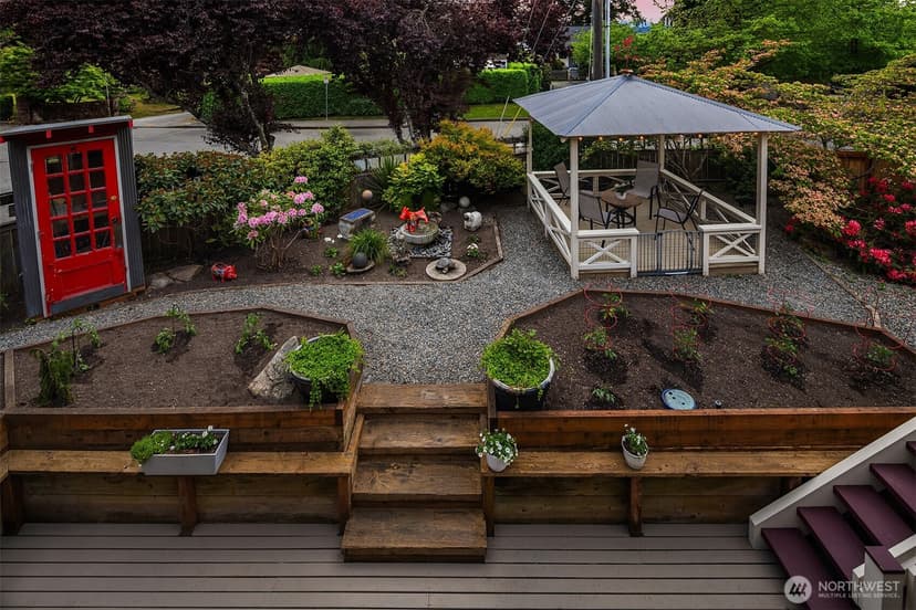 Property photo for 4712 SW Brace Point Drive, Seattle photo 18