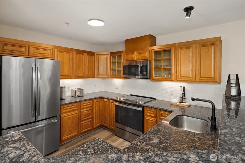 Property photo for 14007 69th Drive SE #W5, Snohomish photo 11