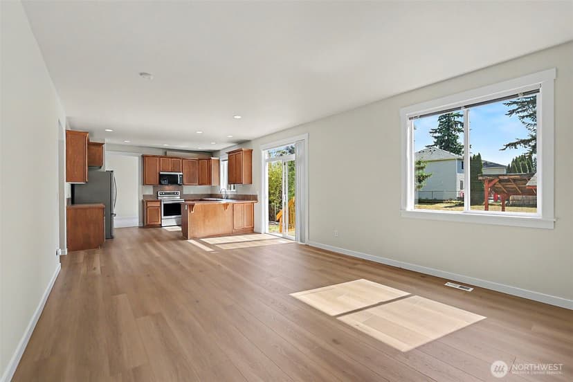 Property photo for 2021 NE 25th Place, Renton photo 16