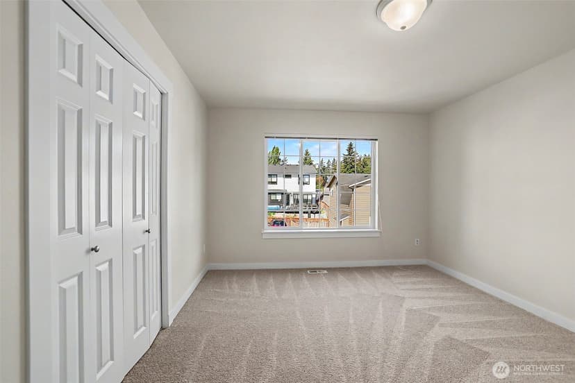 Property photo for 2021 NE 25th Place, Renton photo 32
