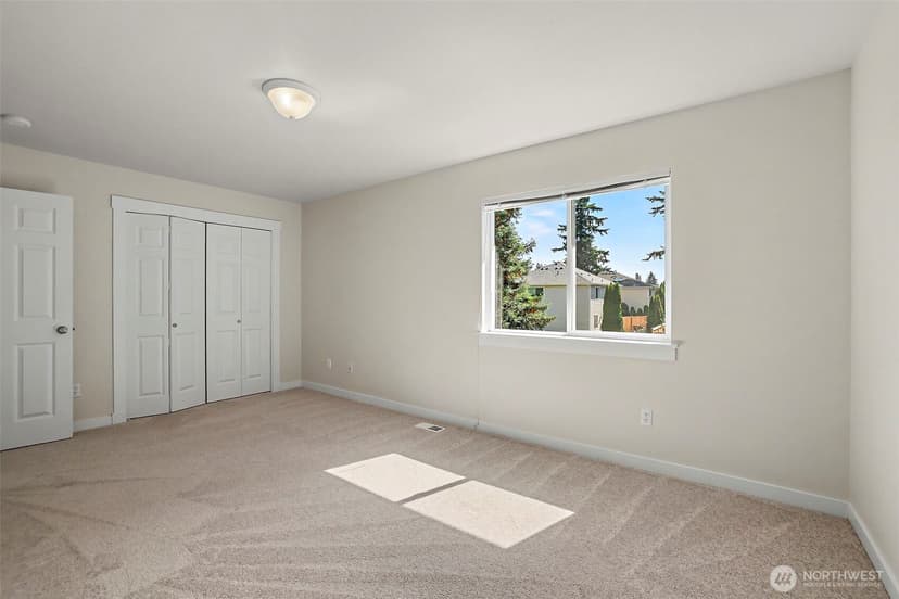Property photo for 2021 NE 25th Place, Renton photo 28