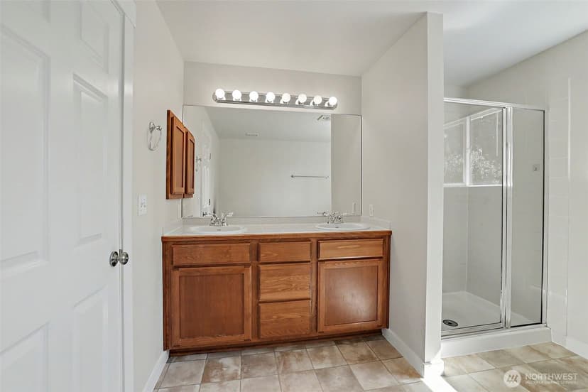 Property photo for 2021 NE 25th Place, Renton photo 24