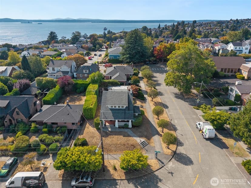 Property photo for 1557 Thorndyke Avenue W, Seattle photo 39