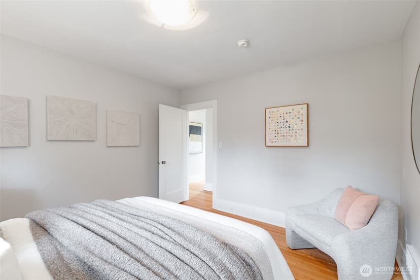 Property photo for 1557 Thorndyke Avenue W, Seattle photo 24