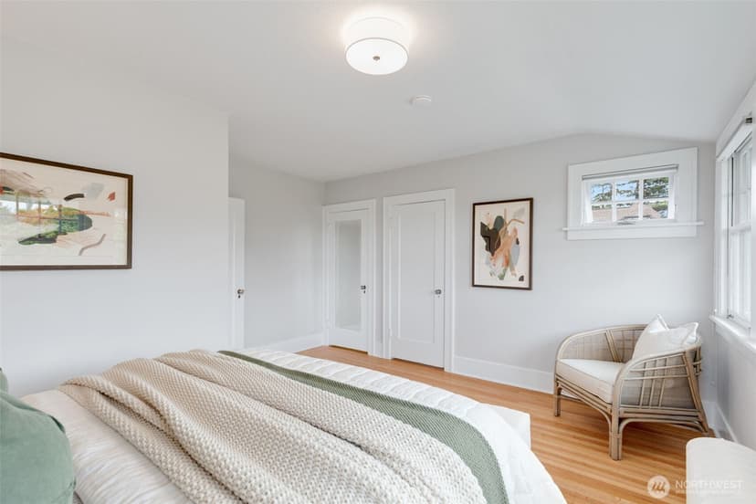 Property photo for 1557 Thorndyke Avenue W, Seattle photo 22