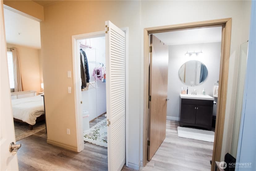 Property photo for 4714 Mill Pond Drive SE #401, Auburn photo 8