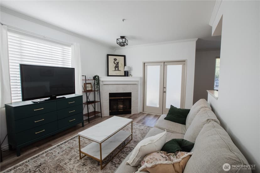 Property photo for 4714 Mill Pond Drive SE #401, Auburn photo 2
