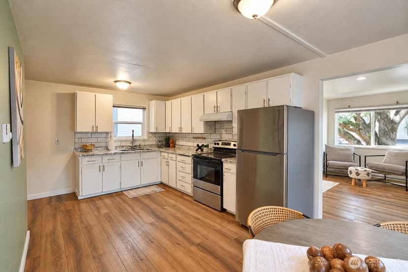 Property photo for 312 21st Avenue, Seattle photo 8