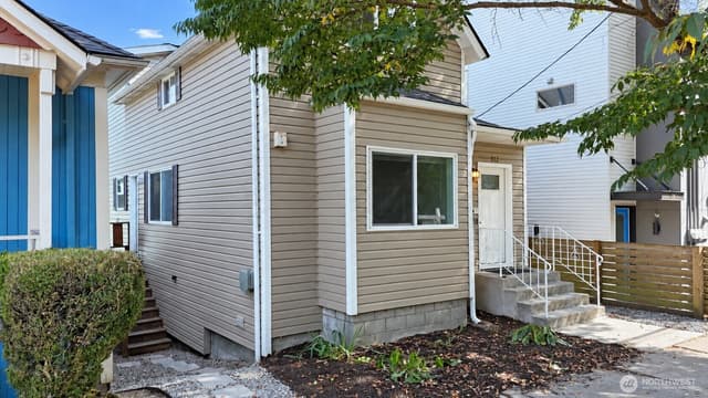 Property photo for 312 21st Avenue, Seattle photo 3