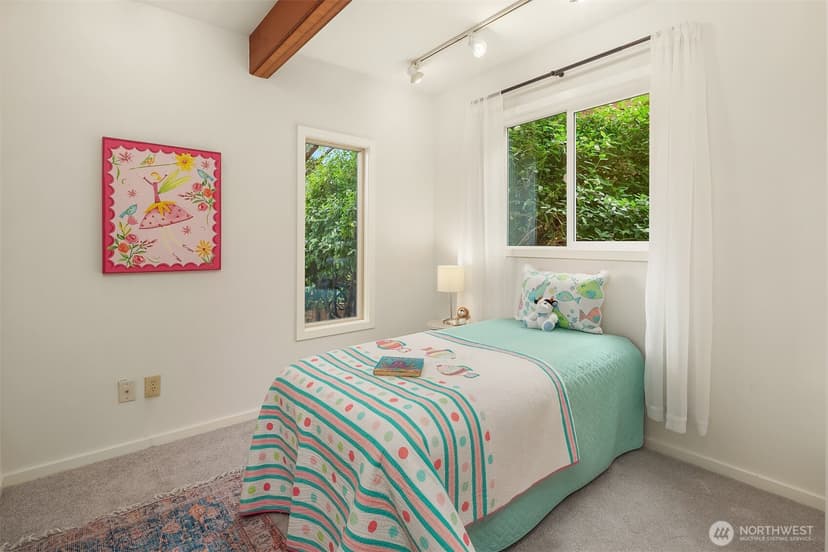 Property photo for 6827 28th Avenue NE, Seattle photo 15