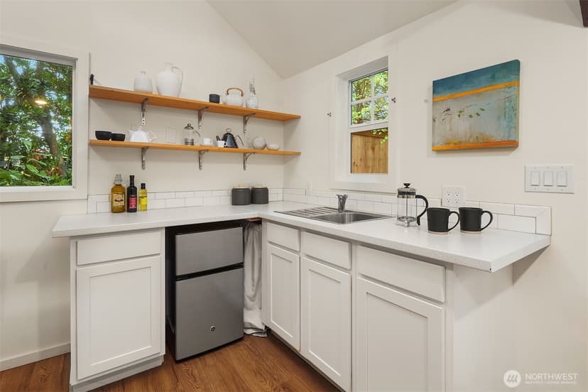 Property photo for 6827 28th Avenue NE, Seattle photo 36