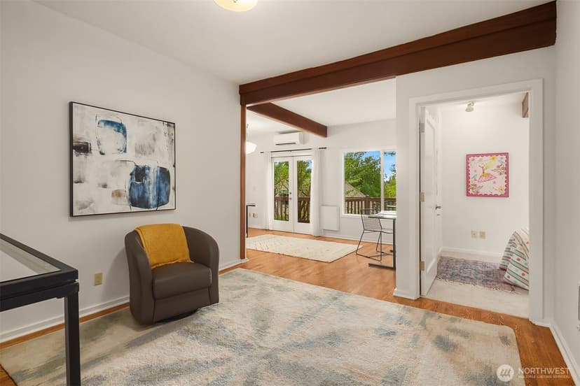 Property photo for 6827 28th Avenue NE, Seattle photo 14