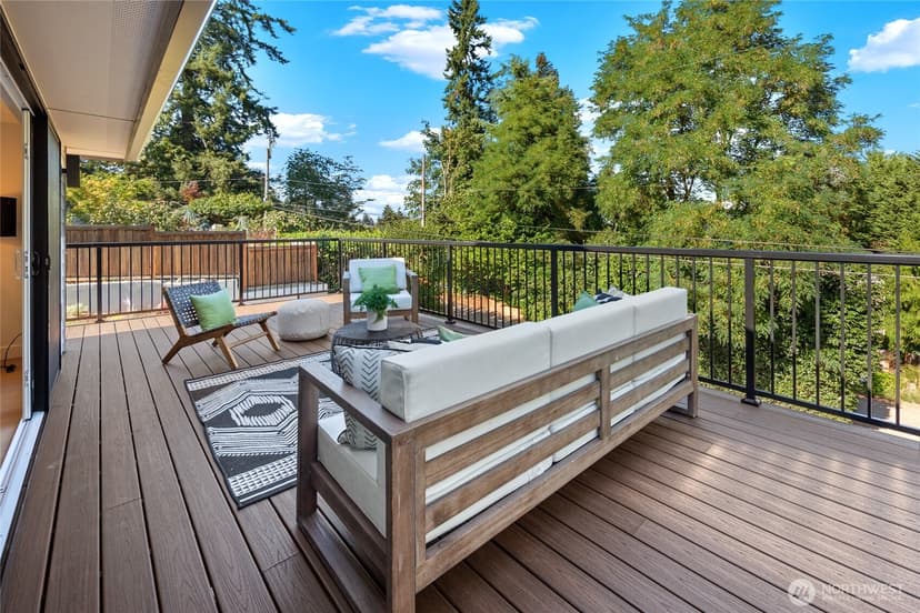 Property photo for 12069 Lakeside Place NE, Seattle photo 9