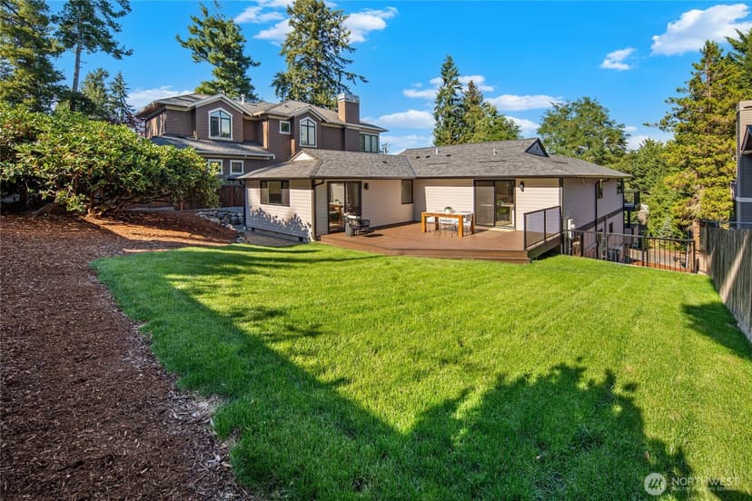 Property photo for 12069 Lakeside Place NE, Seattle photo 15