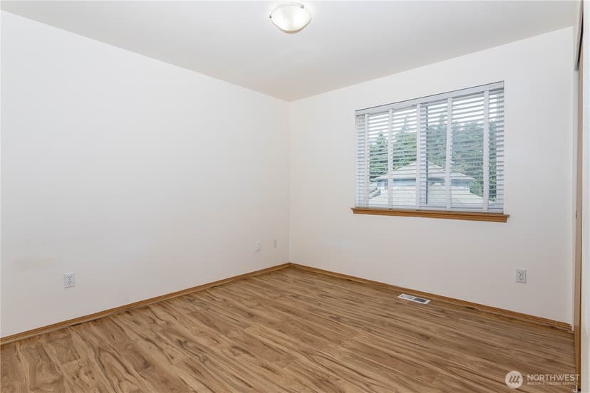 Property photo for 11850 44th Place S, Tukwila photo 14