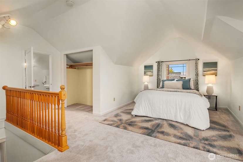 Property photo for 2609 Queen Anne Avenue N, Seattle photo 18